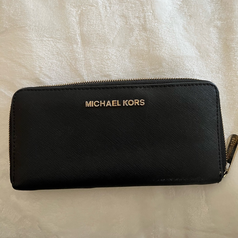 Michael Kors wallet